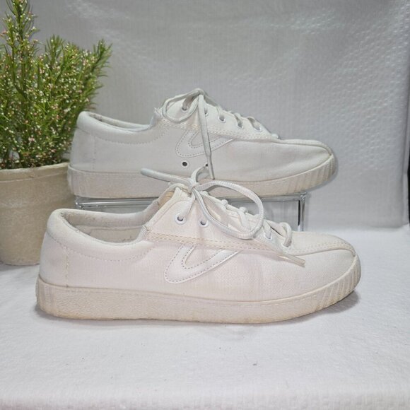 TRETORN NYLITE CANVAS SNEAKERS WOMENS WHITE SIZE 9 GOOD USED CONDITION - Picture 2 of 7